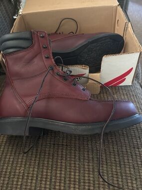 Red Wing Shoes Burgundy Leather Lace-Up Work Boots